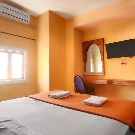 Hotel Syariah Larismanis Semarang Luaran gambar