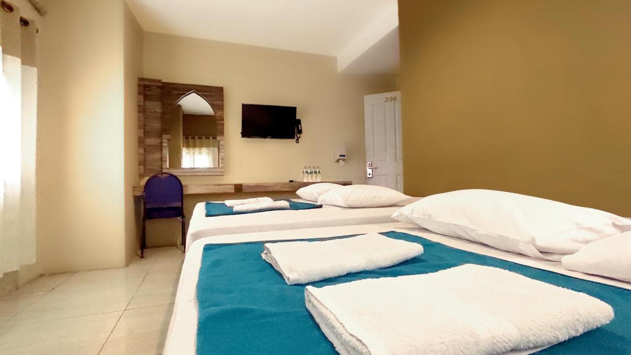 Hotel Syariah Larismanis Semarang Luaran gambar
