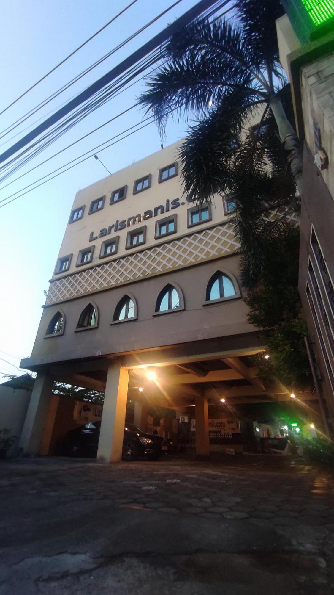 Hotel Syariah Larismanis Semarang Luaran gambar