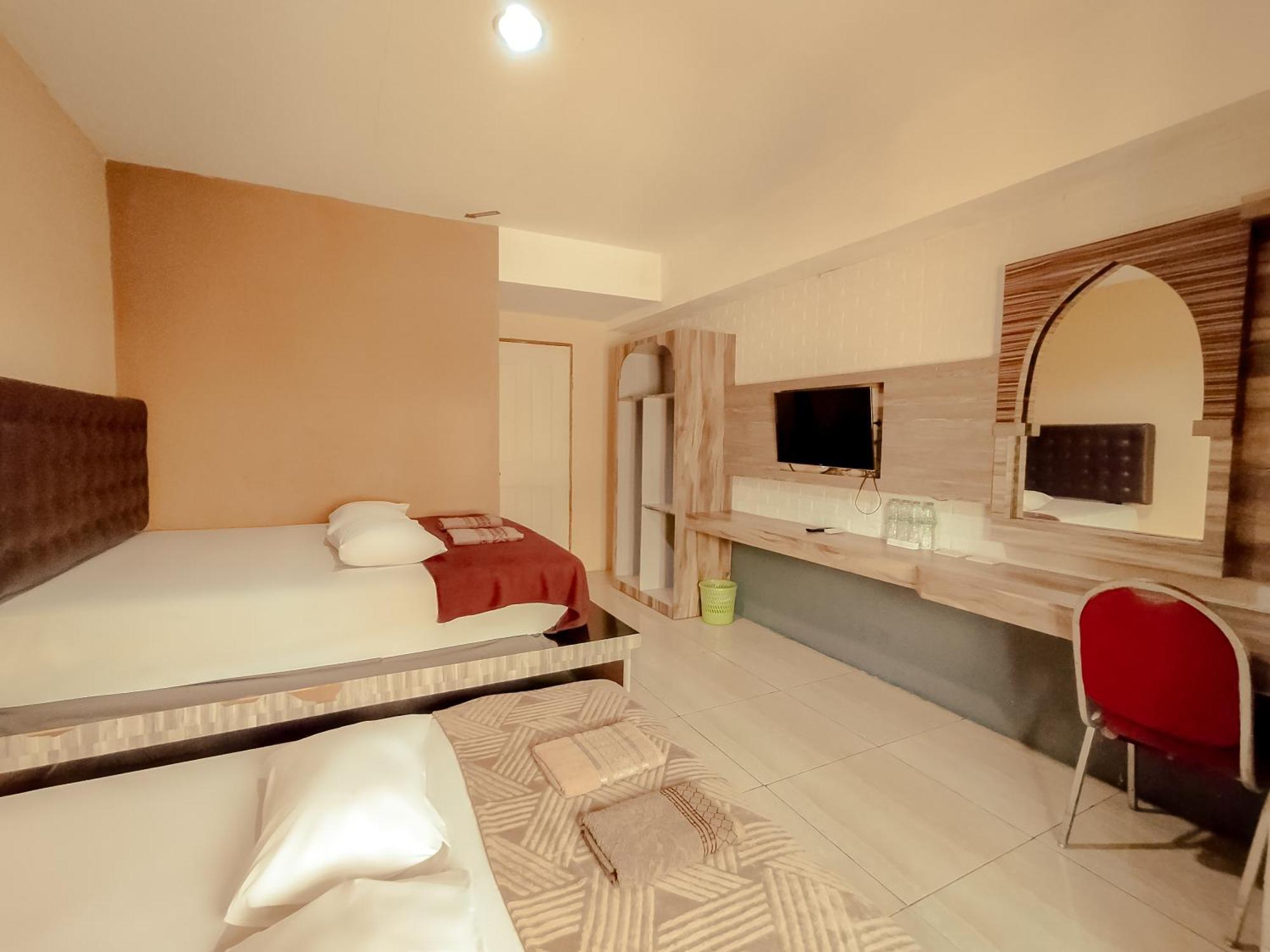 Hotel Syariah Larismanis Semarang Luaran gambar