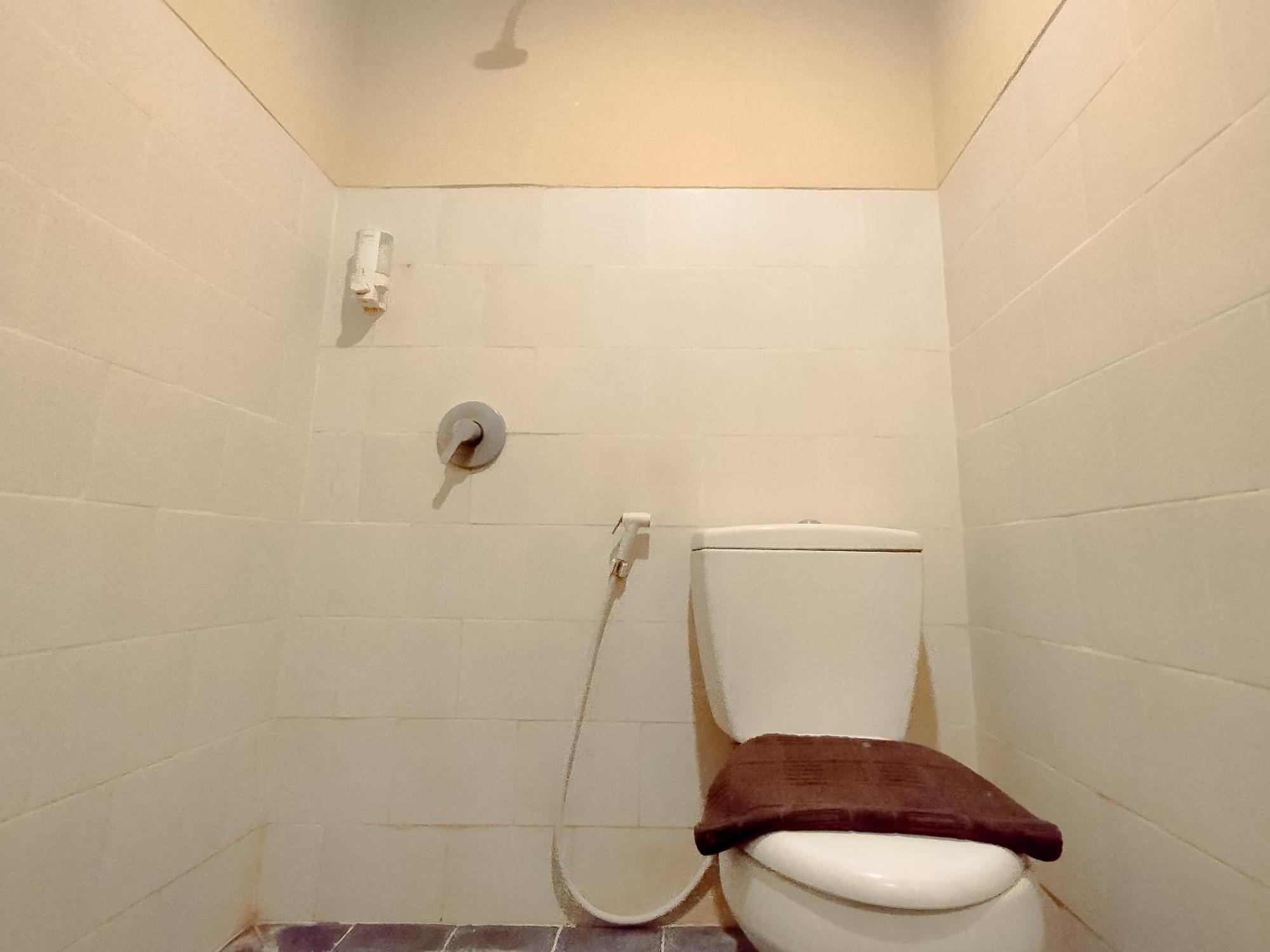 Hotel Syariah Larismanis Semarang Luaran gambar