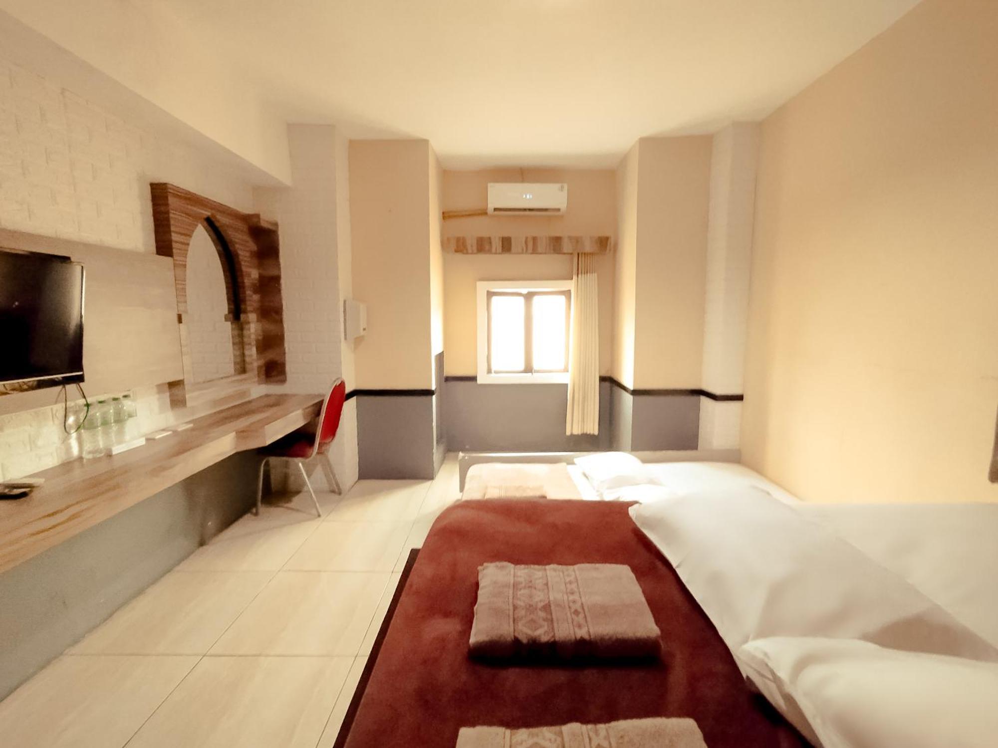 Hotel Syariah Larismanis Semarang Luaran gambar